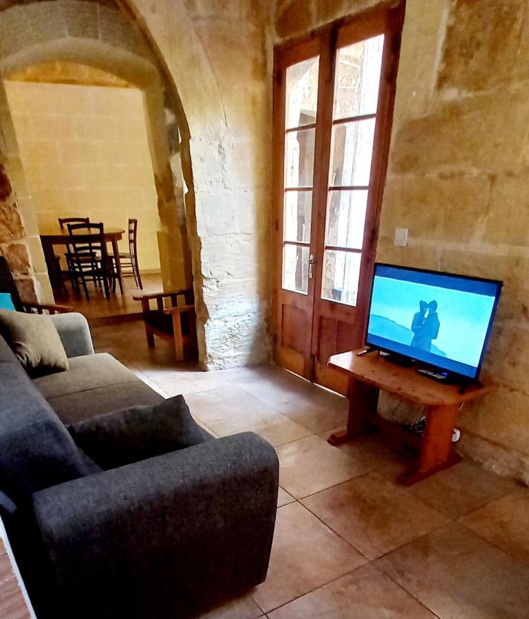 Ta Lucia Farmhouse With Private Pool And Bbq Villa Santa Lucija  Bagian luar foto