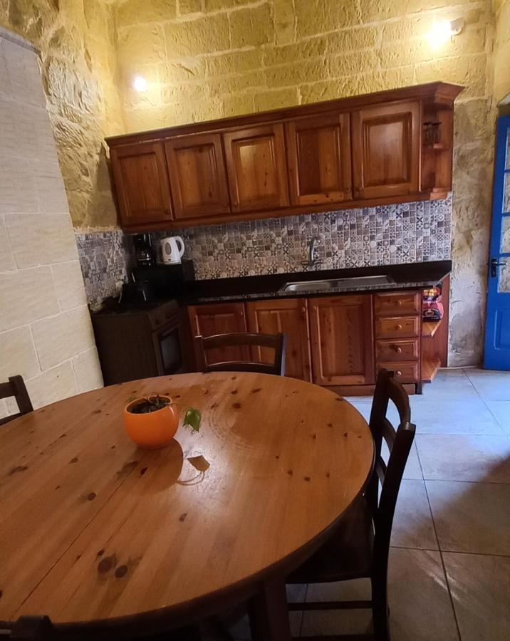 Ta Lucia Farmhouse With Private Pool And Bbq Villa Santa Lucija  Bagian luar foto