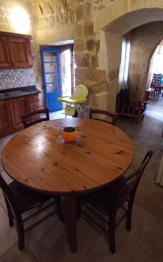 Ta Lucia Farmhouse With Private Pool And Bbq Villa Santa Lucija  Bagian luar foto